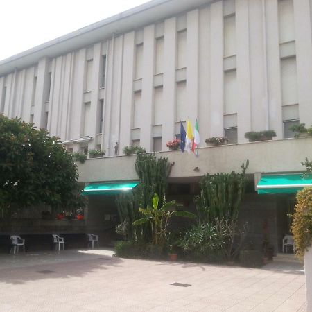 Centro Giovanile Padre Minozzi Policoro Ngoại thất bức ảnh