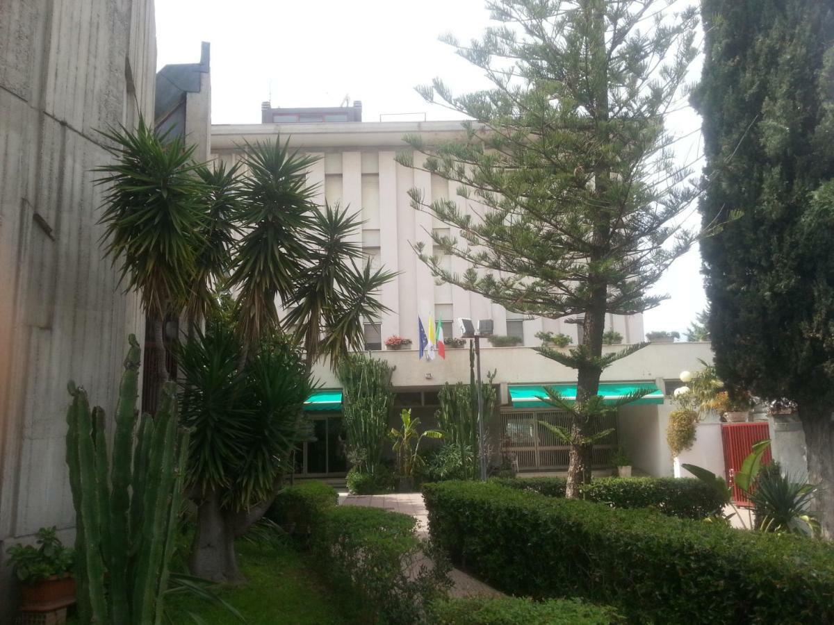 Centro Giovanile Padre Minozzi Policoro Ngoại thất bức ảnh